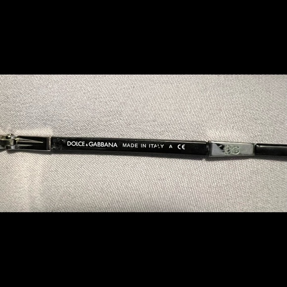 Dolce & Gabbana aviator style sunglasses - Picture 6 of 8